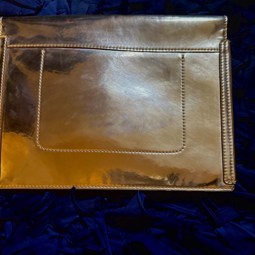 Metallic Envelope Clutch - Picture 2 of 3